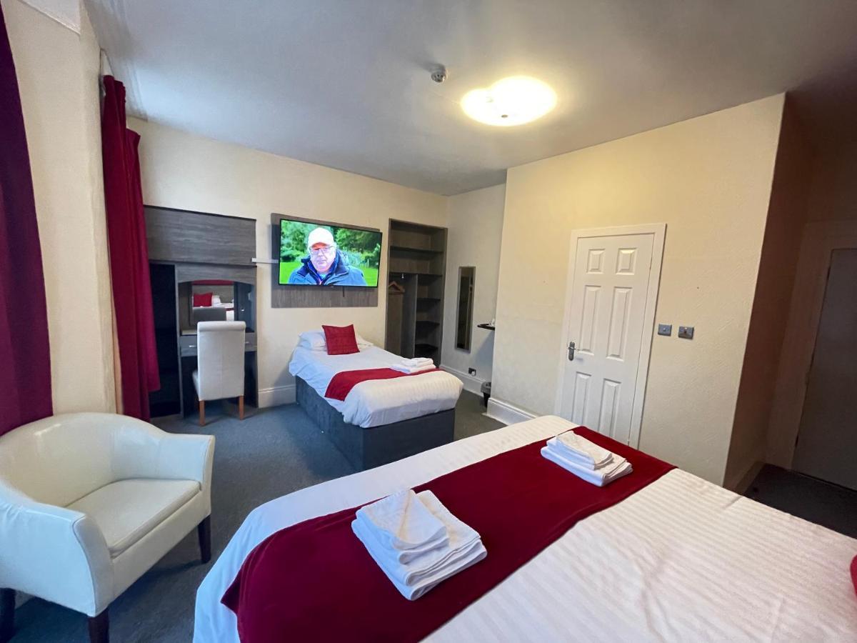 The Port Hotel Portrush Esterno foto